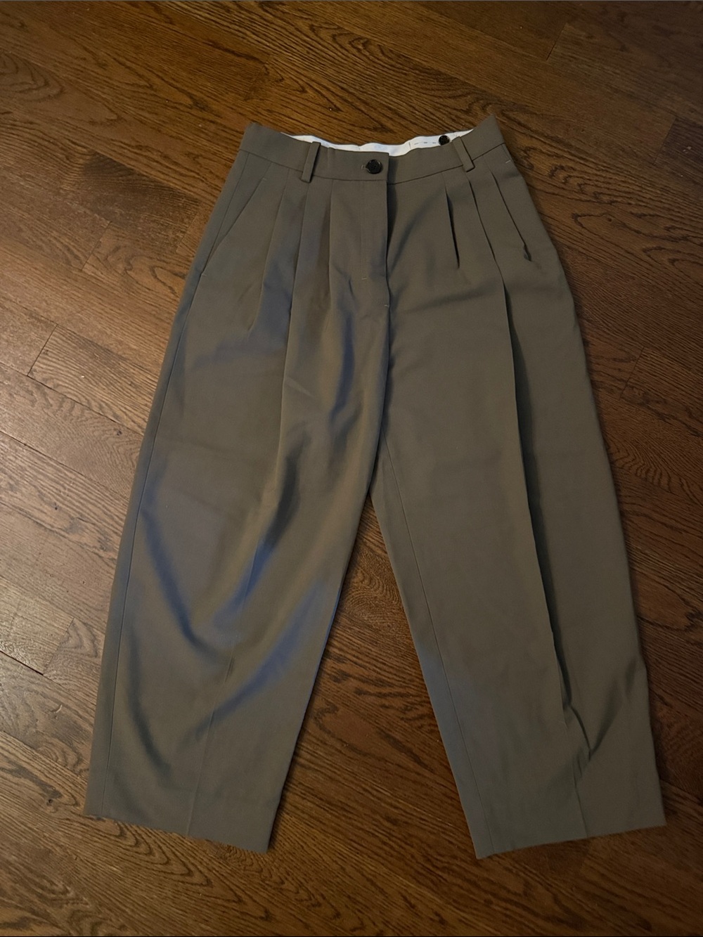 COS wool Women’s Pleated Trousers - Olive Green